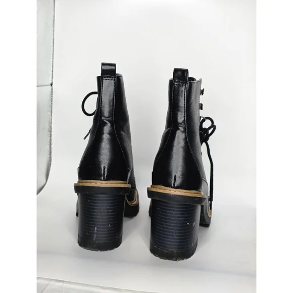 A New Day Women's Black Heeled Boots Size 8 with Beige Trim - Picture 5 of 8